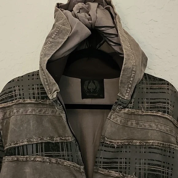Salvage Gray Plaid Jacket With Hood - Picture 5 of 16